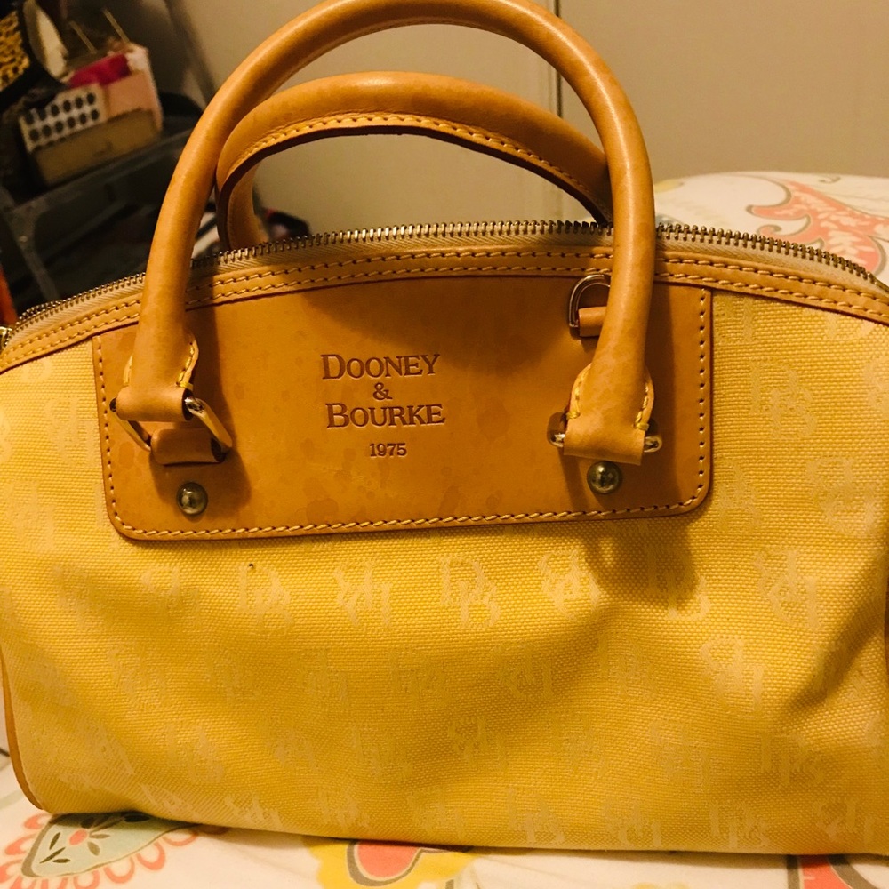 Dooney & Bourke signature Handbag